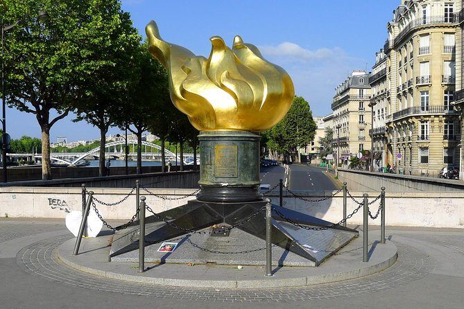 Paris Gourmet French Delicacies Food Tour in Eiffel Tower Area - Guide-led tastings: why Aude’s approach stands out