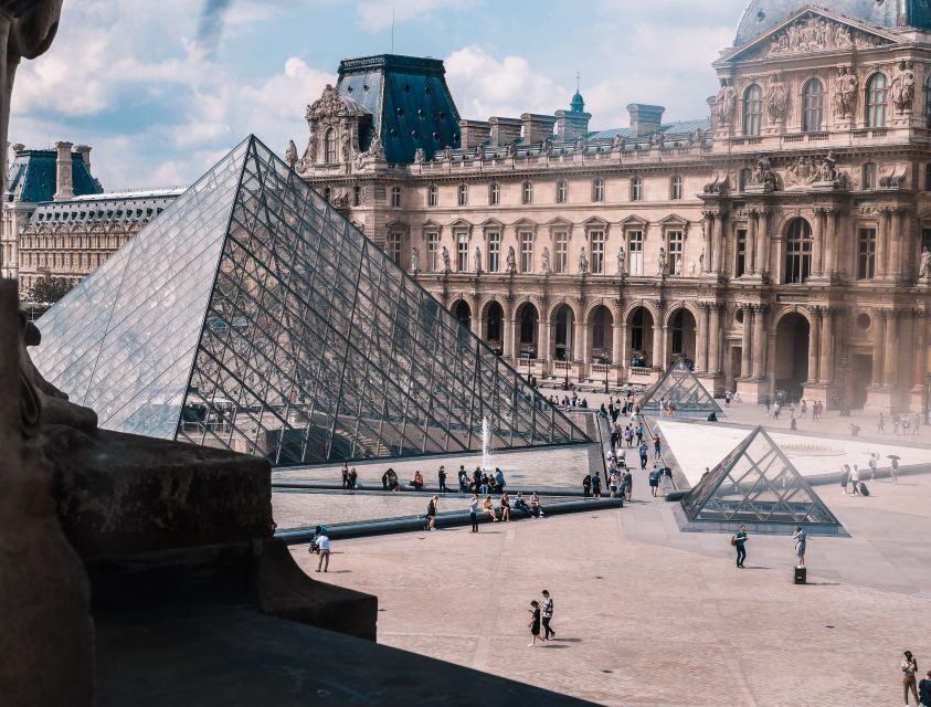 Paris: Guided Louvre Museum Tour with Optional Entry Ticket - Price and value: why $128 can make sense