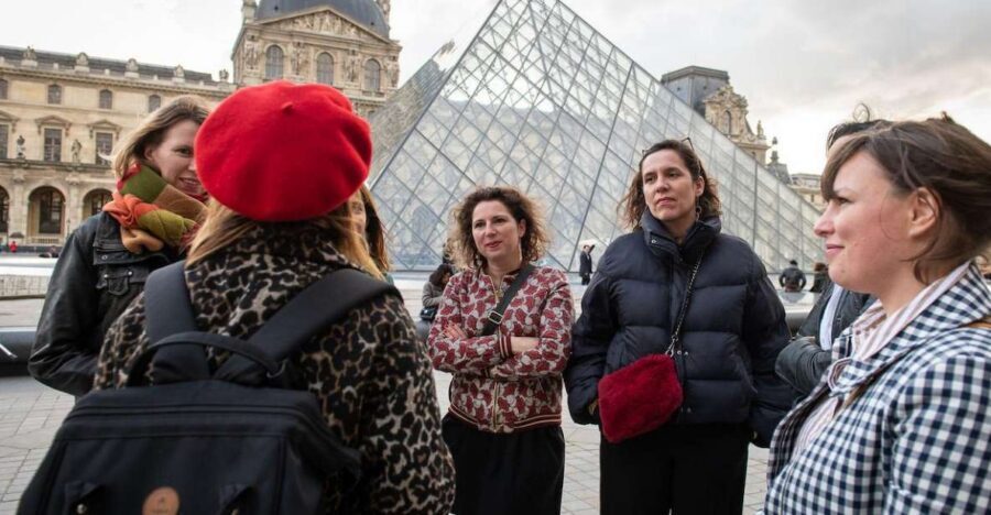 Paris : Late Night Louvre Tiny Group Tour - Meeting at Le Kiosque des Noctambules: Find the Tour Fast