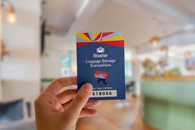 Paris: Luggage Storage close to Louvre Museum - Price and value: $8.94 per person for a bag-free day