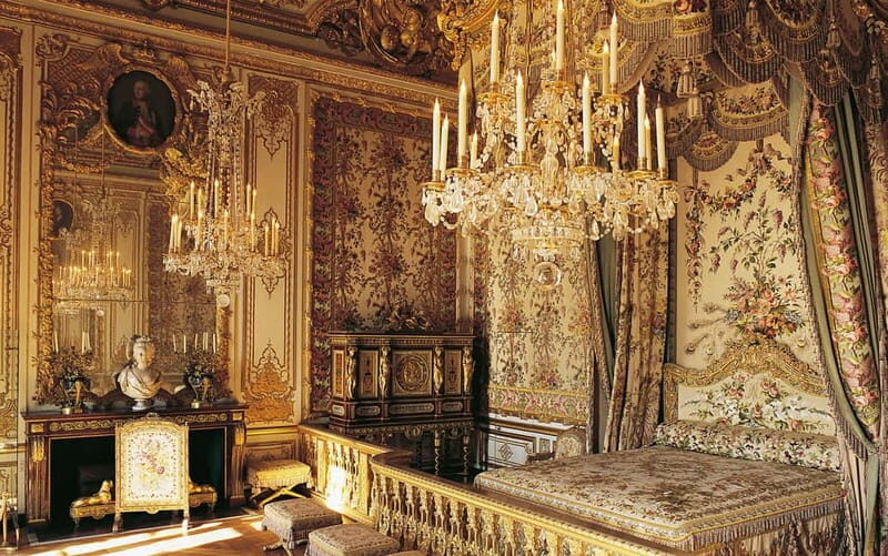 Paris: Palace of Versailles Guided Tour with Bus Transfers - Upgrading to Giverny: Monet’s House plus extra travel time