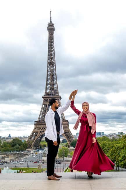 Paris: Photoshoot Around Eiffel Tower with 55 Edited Photos - The 55 edited photos in 48 hours: what you should expect