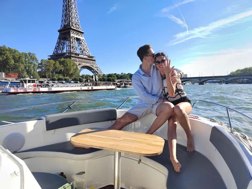 Paris Private Boat Seine River with Captain Guide - Louvre and the river: seeing a landmark with a different scale