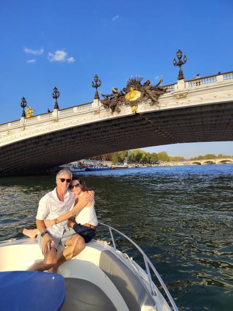 Paris Private Boat Seine River with Captain Guide - The boat setup: comfort for photos and conversation