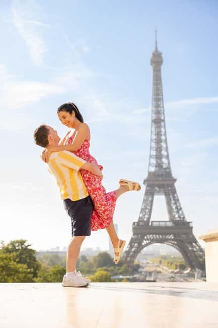 Paris: Private Photoshoot at the Eiffel Tower - Should you book this Eiffel Tower private photoshoot?