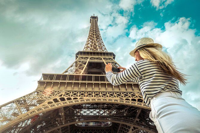 Paris Private Tour: Highlights, Top Quarters & Eiffel Tower - Marais energy, Saint-Paul baroque beauty, and the Saint-Germain intellect vibe