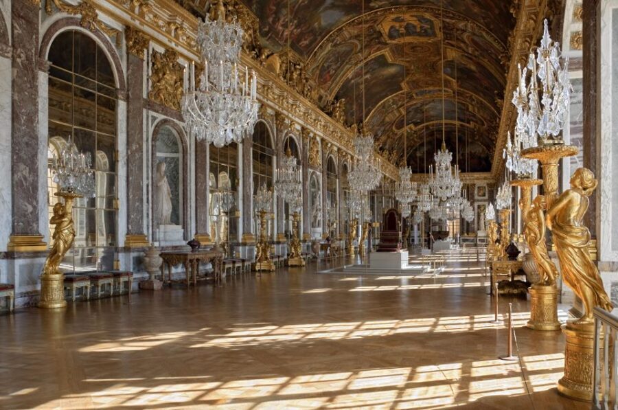 PARIS: Private transfer Château Versailles van 7 people 4H - Versailles time: what you can realistically do in 2 hours