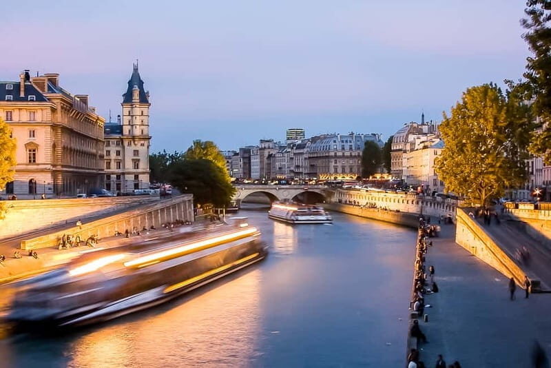 Paris: Seine Cruise & Crepe Tasting near the Eiffel Tower - Who this Seine cruise and crêpe combo is best for