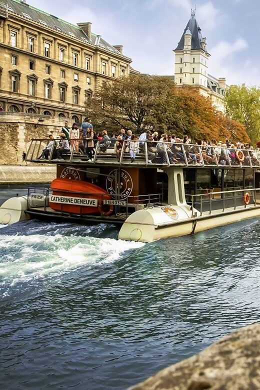 Paris: Seine Cruise & Crepe Tasting near the Eiffel Tower - Practical logistics that affect your day