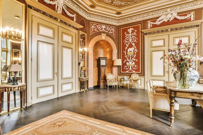 Paris: Versailles Palace with Gardens and Estate Entrance Ticket - Entering the Palace Through Dufour Pavilion Door A (and Surviving the Crowds)