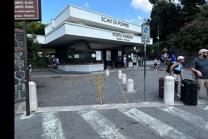 Pompeii and Amalfi coast day tour - Entering Pompeii: what 2 hours really lets you do