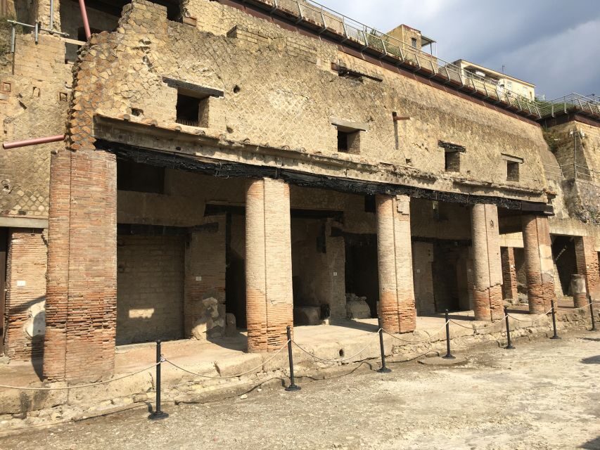 Pompeii and Herculaneum: Guided Tour with an Archaeologist - Meeting at Suisse Restaurant and the “named ticket” detail