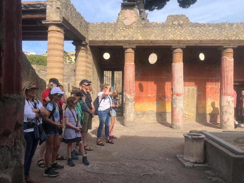 Pompeii: AR Glasses Augmented Reality Tour - Audio guide languages: pick what keeps you comfortable
