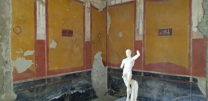 Pompeii: Entry Ticket w/ Guide and Transfers or Audio Guide - Should You Book This Pompeii Ticket with Guide and Transfers or Audio?