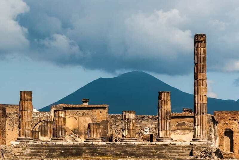 Pompeii: Exclusive Tour with Archaeologist and Entry Tickets - Your 2-hour route: what you gain, what you might still want