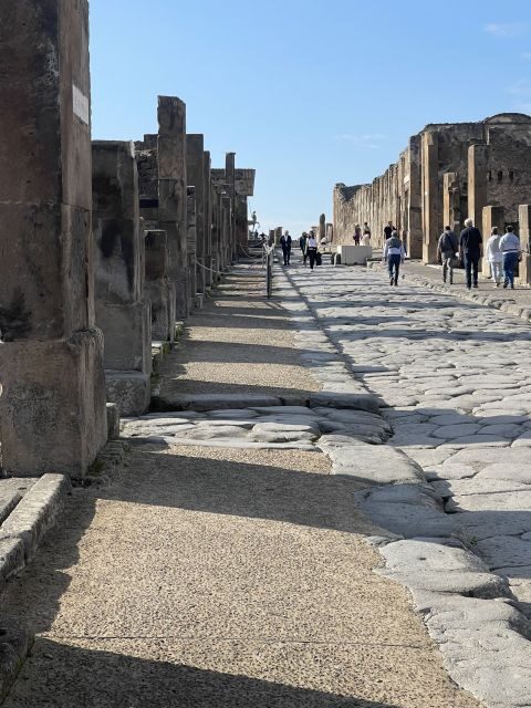 Pompeii: Guided Tour & Skip the Line Ticket - Meeting Point at Ristorante Bar Sgambati and How the Tour Starts