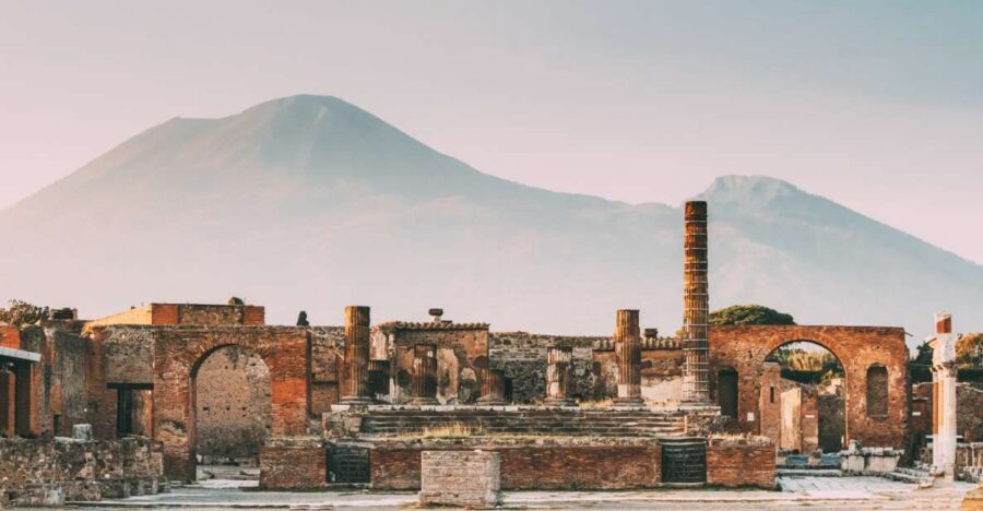 Pompeii Guided Tour with Archeologist - Why an archeologist guide makes Pompeii click