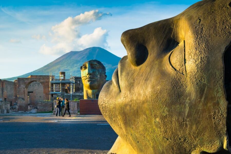 Pompeii Guided Tour with Archeologist - Vesuvius views: a payoff, but don’t rush it