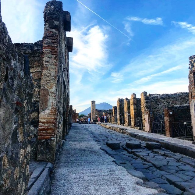 Pompeii: Guided Tour with Skip-the-Line Entry - Timing Tips: Going Early Helps, But Afternoon Can Work Too