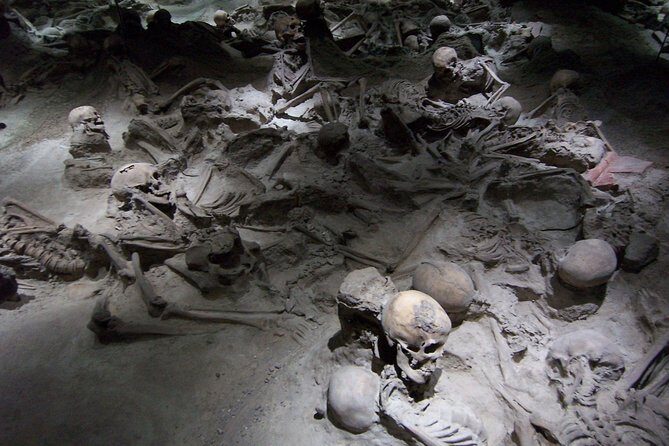 Pompeii Herculaneum small group tour from AmalfiCoast - Pompeii with a live guide: what you actually get to see