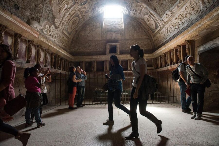 Pompeii: Private Tour with an Archaeologist - Lupanare brothel stop: the honest side of Pompeii