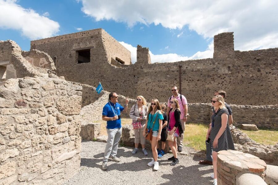 Pompeii: Skip-the-Line Guided Tour - Amphitheatre of Pompeii: your 30-minute window to look around