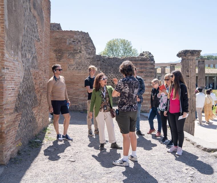 Pompeii: Skip-the-line-Ticket and Guided Tour - Meeting point near Chalet Donna Lucia: arrive early, plan for one extra turn