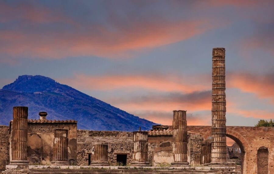 Pompeii: Skip-the-line-Ticket and Guided Tour - Frescoes, mosaics, and artworks: the payoff up close