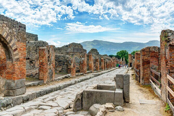 Pompeii Skip-the-Line Tour – Private and limited group options - Pompeii’s Streets and Landmarks: What You’ll Actually See