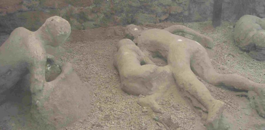 Pompeii: Tour for Children - What you’ll actually see: from the Roman Forum to daily-life landmarks