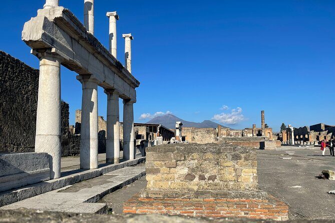 Pompeii, Vesuvius & wine tasting from Positano all inclusive - How Hard Is This Day, Really?
