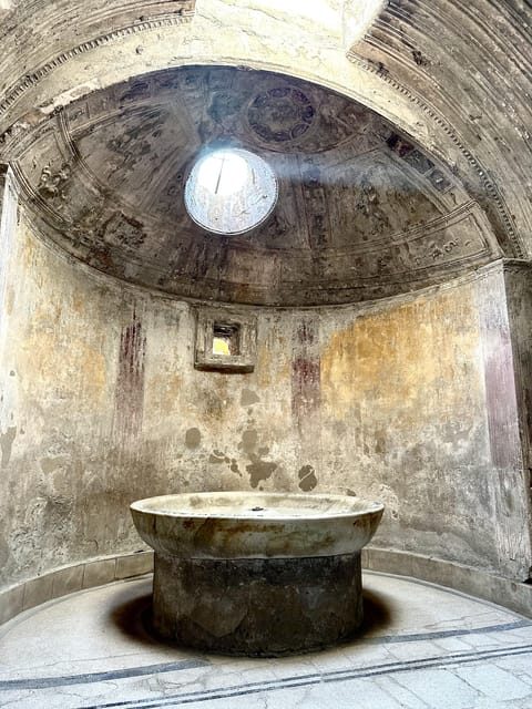 Pompeii VIP 3h Tour: Skip-the-line with your Archaeologist - Antiquarium and Porta Marina: seeing the eruption story as science