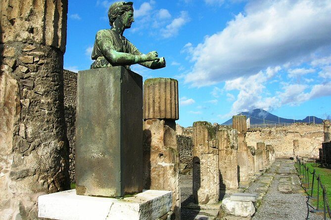 Pompeii Walking tour with Guide and ticket - The Cameos and Corals Stop: A Short Workshop Break That Adds Meaning