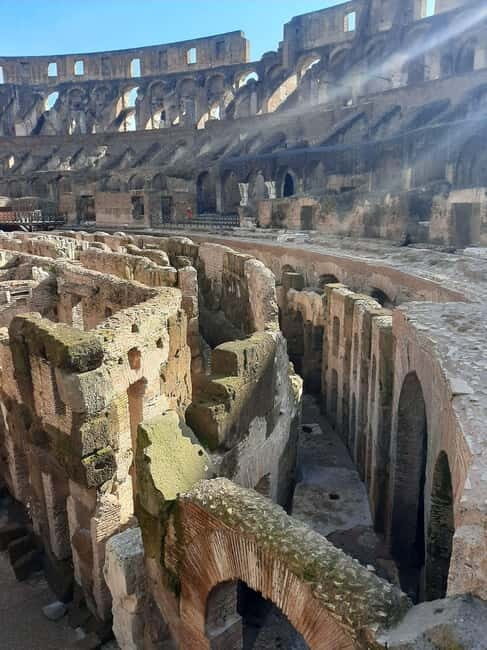 Private 1.5-Hour Family-Friendly Tour of the Colosseum - Stop-by-Stop: From Arch of Constantine to Colosseum