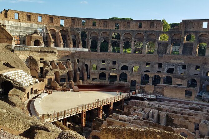 PRIVATE Colosseum, Roman Forum and Palatine Hill tour - Meeting points and how the day flows