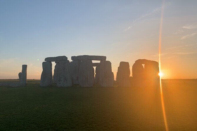 Private Day Tour to Stonehenge and Glastonbury - A small caution about pickup and drop-off