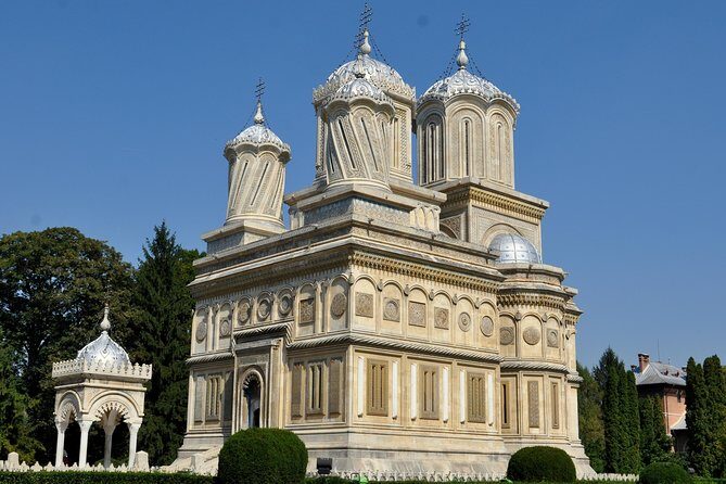 Private Day Trip True Castles of Vlad Dracula and Transfagarasan Road - Price and value: what you’re really paying for at $260.36