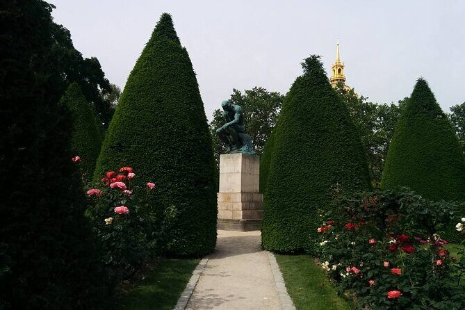 Private Eiffel Tower district walking tour with Rodin Museum - How the included food and drink work into the morning