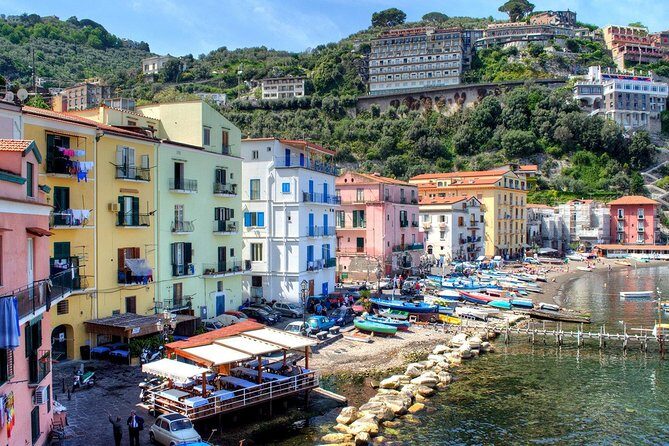 Private Guided Tour Of Capri - Sorrento & Pompeii - Returning to Sorrento and choosing your lunch plan