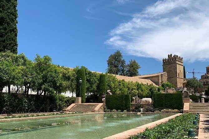 Private guided tour of the Alcazar de los Reyes Cristianos - Meet-up at C. Caballerizas Reales: how the private tour runs