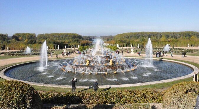 Private Half-Day Trip to Versailles from Paris with Macarons - Chauffeured Mercedes pickup and the flow of a 5-hour half-day