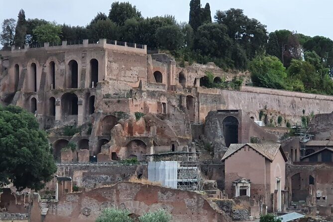 Private Immersive Colosseum Tour - The Arch of Constantine: a short stop that still adds meaning