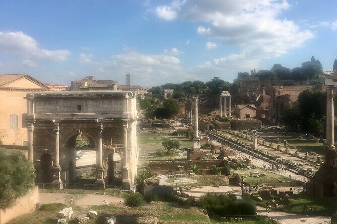 Private Immersive Colosseum Tour - Palatine Hill: power, views, and the feel of an imperial neighborhood