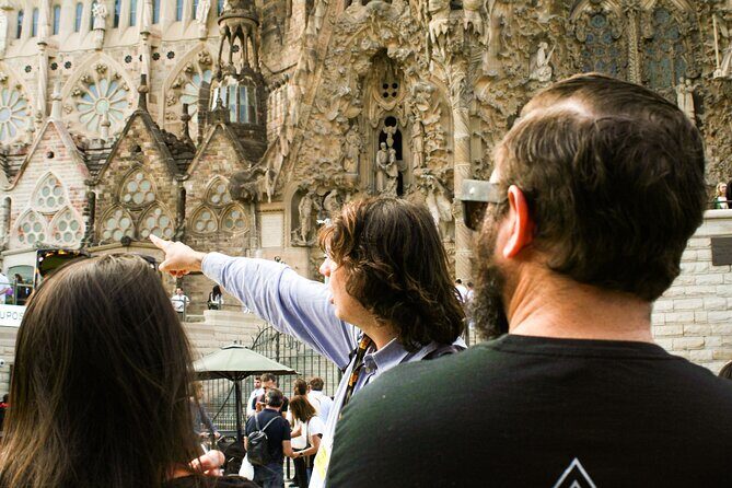 Private Sagrada Familia Guided Tour with Skip the Line Ticket - Key things to know before you go