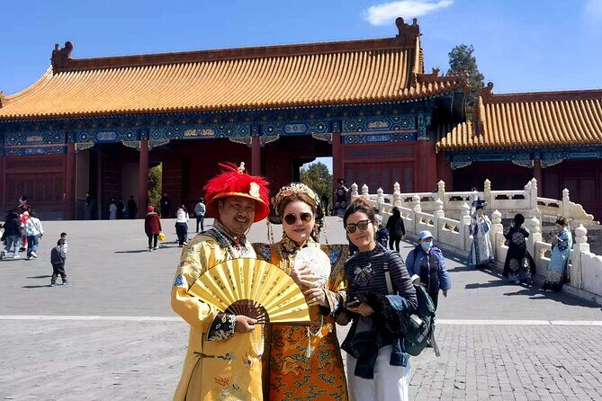 Private Tour: Forbidden City & Tiananmen Square + Entry - Tiananmen Square in 40 minutes: what you gain from a guide