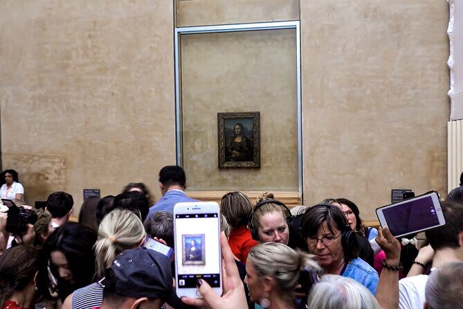 Private Tour, Luxury Eiffel Tower Lunch, Seine Cruise & Louvre - Seine Cruise: A One-Hour Picture Parade That Can Be Longer If You Stay On