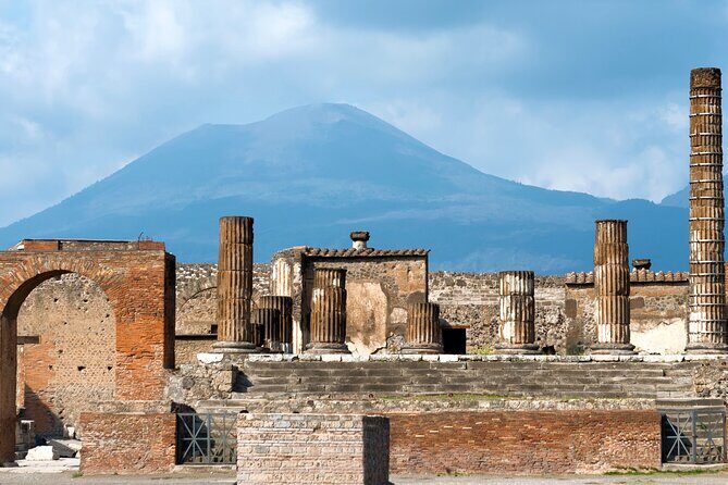 Private Tour of Pompeii and the Amalfi Coast from Sorrento or Naples - Positano Free Time: Where the Alleys Steal the Show