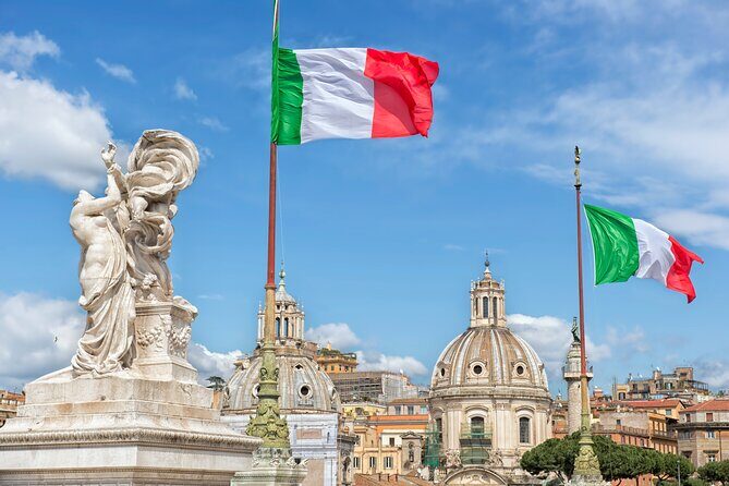 Private Tour Of Rome Highlights And Vatican Museums Skip-The-Line all included - Piazza Venezia and Piazza Navona: two different Roman atmospheres