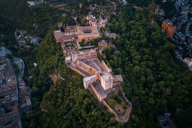 Private tour of the Alhambra entrances included - Alcazaba: the defensive origin and the best city view