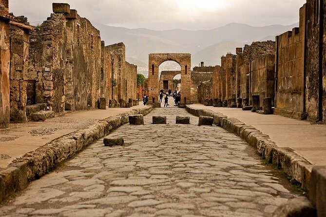 Private Tour Pompeii Herculaneum Vesuvius - Herculaneum: smaller, calmer, and easier to take in